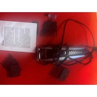 Haarschneidemaschine 3