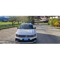 VW Tiguan R-Line 2