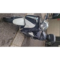 Piaggio Scooter 3