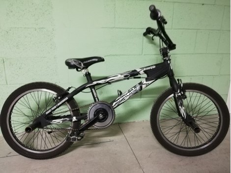 BMX Fahrrad mit Bremsen in sehr gutem Zustand