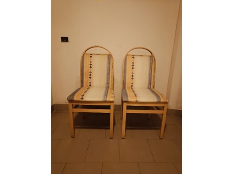 Verkaufe 2 neue, nicht gebrauchte Stühle. Verkaufe 2 neue, nicht gebrauchte Stühle.