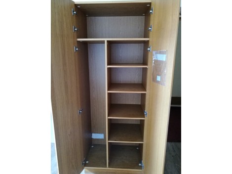 Holzschrank Holzschrank