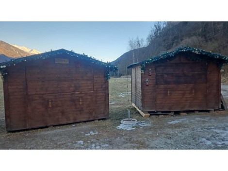 HOLZBUDEN - MARKTSTÄNDE HOLZBUDEN - MARKTSTÄNDE