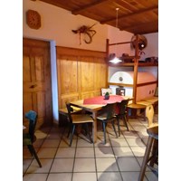 Einrichtung Buschenschank 3