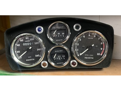 wunderschönes cockpit in alu ABARTH 595 ,500L