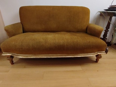 Divan und 2 Sessel