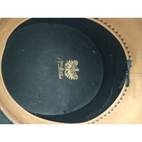 Alter Zylinder-Hut 2 Alter Zylinder-Hut 2