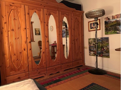 Bildschöner Schrank Fichte massiv Bildschöner Schrank Fichte massiv