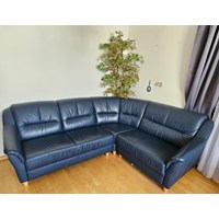 Große neuwertige Kalbsleder- Eck-Couch 2