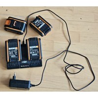 Rasenmäher der Marke Workx mit Batterien zum Aufla 2