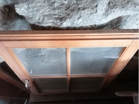 Fenster mit Sprossen und Stock Fenster mit Sprossen und Stock
