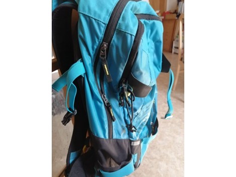 Salewa wasserdichter Rucksack zu verkaufen! Salewa wasserdichter Rucksack zu verkaufen!
