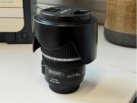 Canon EF-S 17–55mm f/2.8 IS USM Objektiv mit EW-83 Canon EF-S 17–55mm f/2.8 IS USM Objektiv mit EW-83
