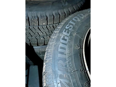 Winterreifen Bridgestone