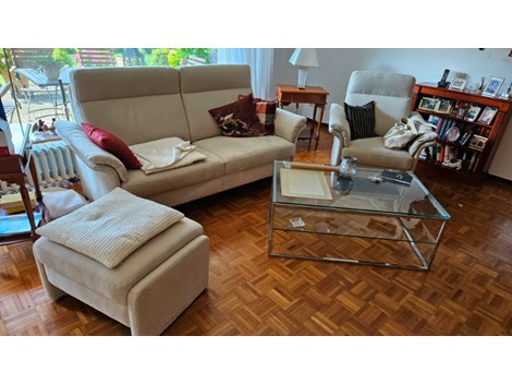 Neuwertige Sofagarnitur