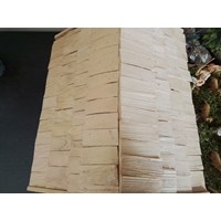 Krippe mit Figuren 4 Krippe mit Figuren 4