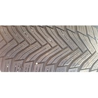 Winterreifen + Felgen 8