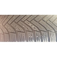 Winterreifen + Felgen 9