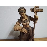 Geschnitzte Figur 2