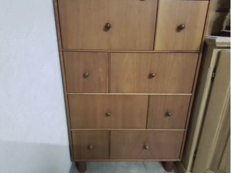 Schrank in Massivholz Kirsche