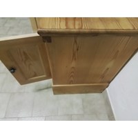 Kleiner Schrank in Massivholz 5