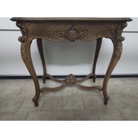 Kleiner Tisch in Massivholz 2