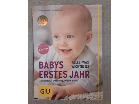 Babys erstes Jahr - neuwertig