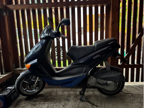 125cc Aprilia scooter