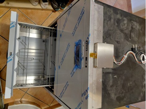 Neuer Einbaukühl/ Gefrierschrank