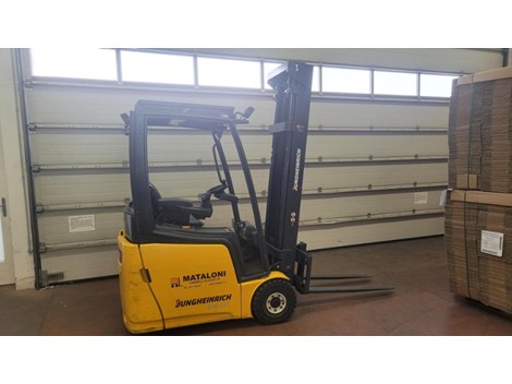 Jungheinrich EFG 213 – Elektro 3‑Rad Stapler