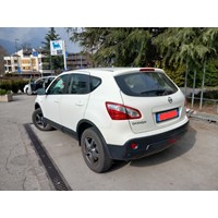 Nissan Qashqai 1.6 Acenta 6