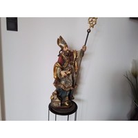 Geschnitzte Holzfigur 2