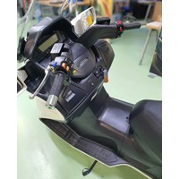 maxi scooter burgman 650 executive ABS 5