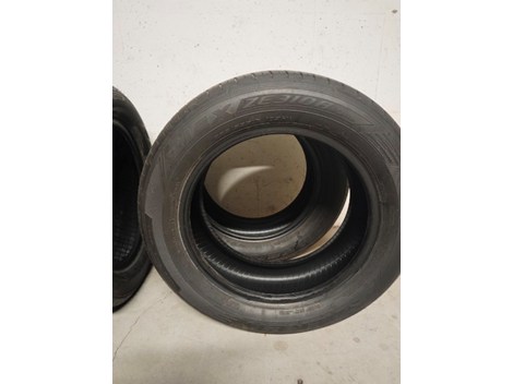 4x Sommerreifen 235/55 R17 Falken ZIEX - nur 700km