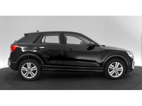 Q2 30 TFSI advanced Navi + / PDC