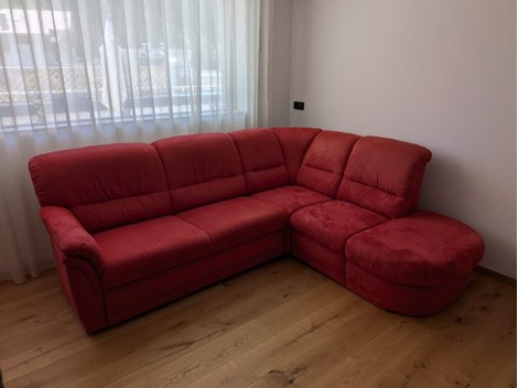 Ausziehbares Ecksofa / Divano allungabile