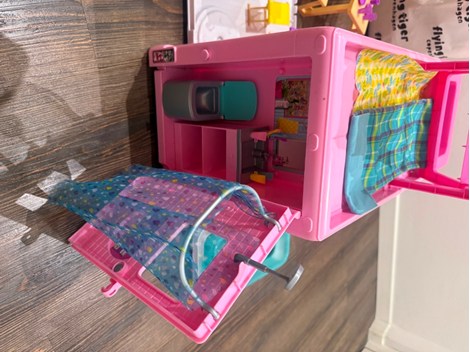 Barbie Camper 3 in 1 (Modell GHL93)