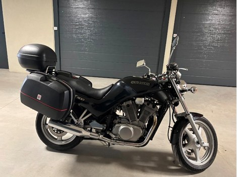 Verkaufe Suzuki VX800