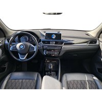 BMW X1 xDrive18d xLine Plus 8