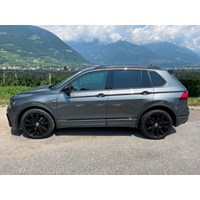 VW Tiguan R-Line Black | 240 PS Diesel | 1. Hand 6