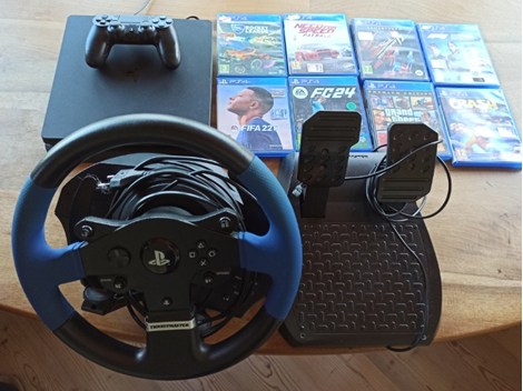 PS4 mit Zubehör