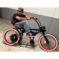 Custombike mit RAF-Rahmen – Hebelschaltung, rote 6