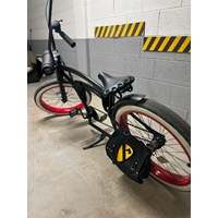 Custombike mit RAF-Rahmen – Hebelschaltung, rote 7