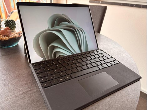 Microsoft Surface Pro 8 i5, 16 GB, 256 GB