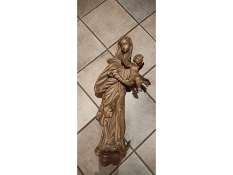 Wandmadonna aus Holz