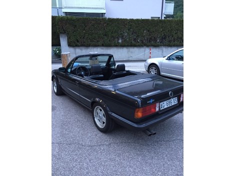 Bmw cabrio 325 i r schwarz