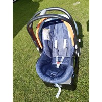 Kindersitz Autositz Babyschale CHICCO 4