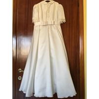 Erstkomunionskleid in Satin und Spitze 3
