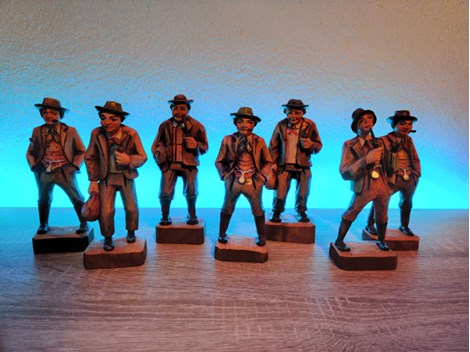 Bauernfiguren aus Holz Bauernfiguren aus Holz