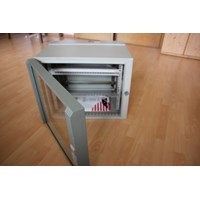 Netzwerkschrank Rittal Wandverteiler-Gehäuse 2
